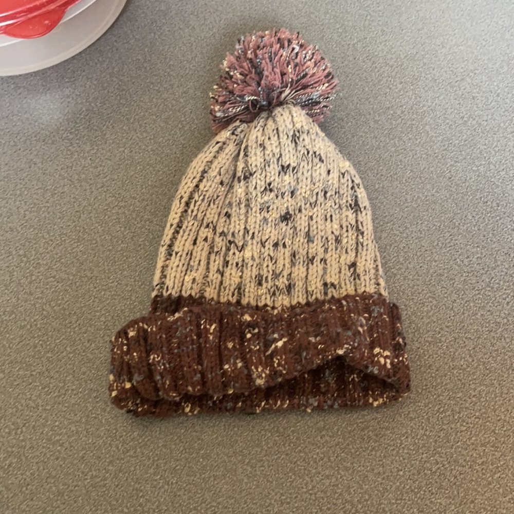 Funky winter hat - Picture 2 of 2